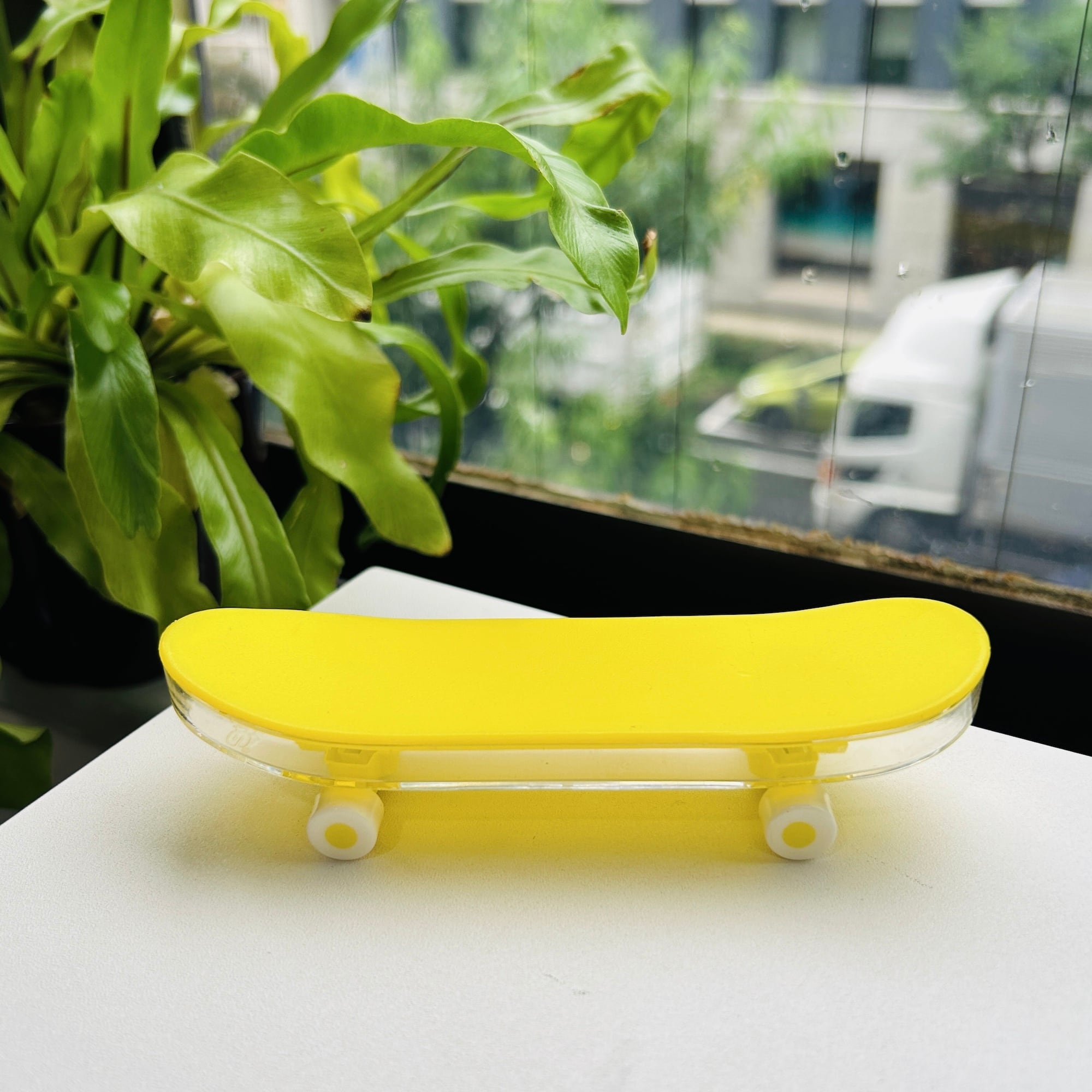 昭和　ファンシー　Candy Kiss カセットラック　スケボー　おまけ付き Vintage 90s 黄色スケボー Candy Toy | Milo Antiques & Vintage