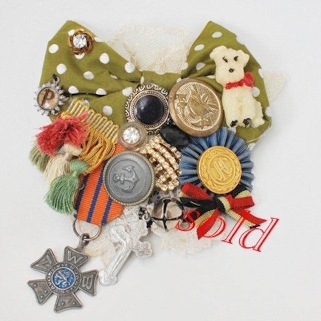 Ribbon　collage　broach  L