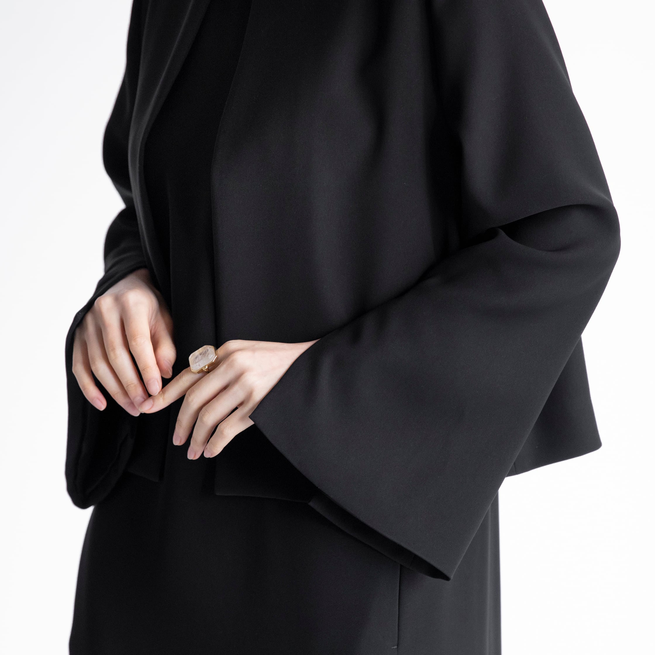 NO COLLAR SLIT SLEEVE JACKET 21BF02 | saqui (store)