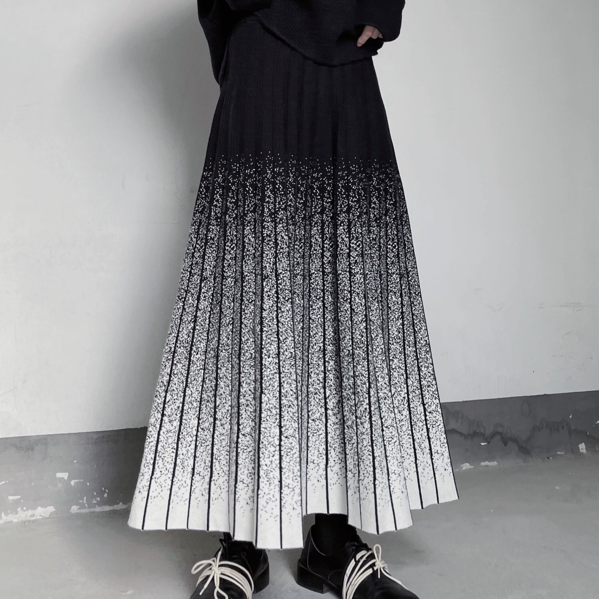 Gradient knit skirt S140