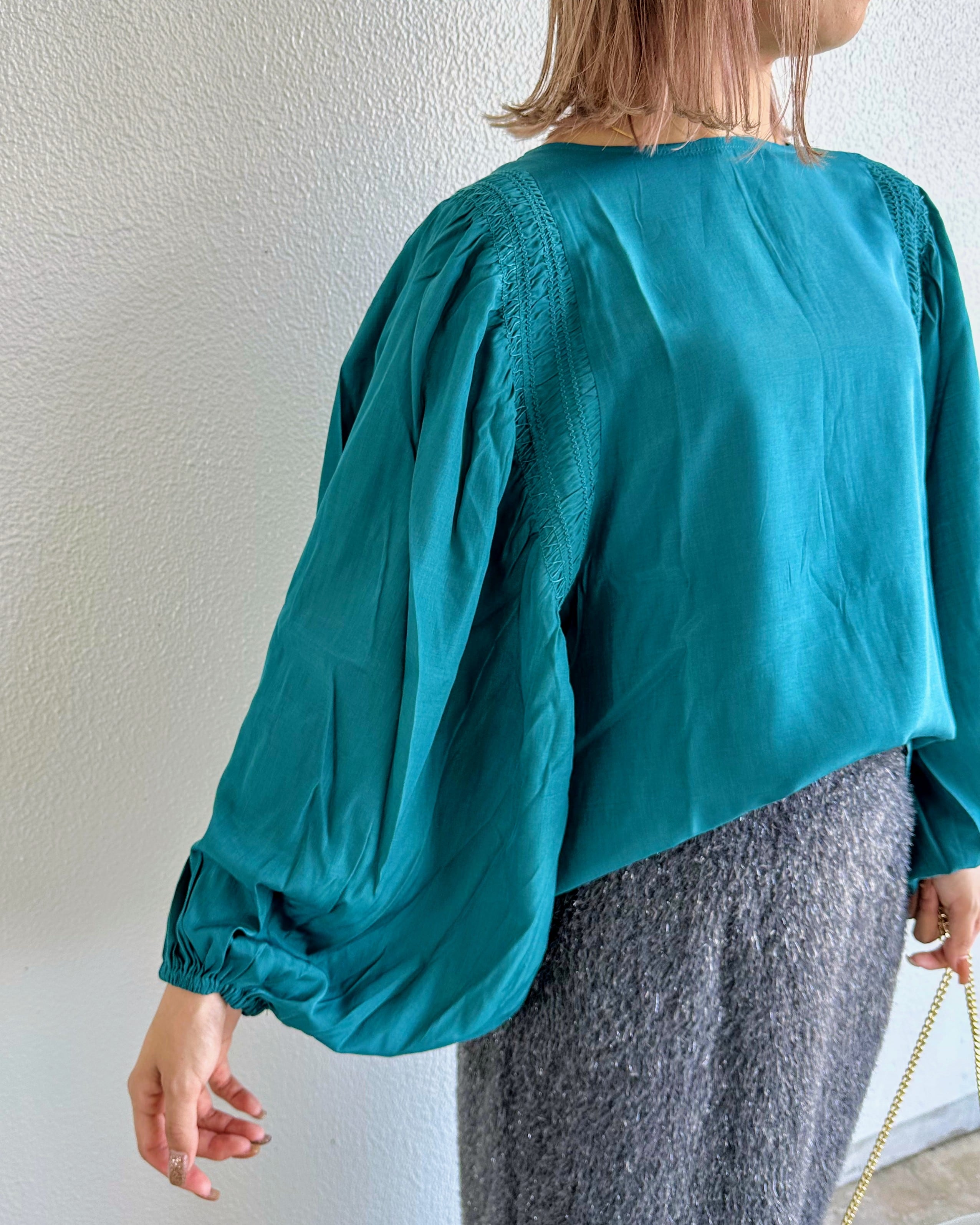 N°9286!】キュプラ混スモッキング刺繍ドルマンスリーブブラウス