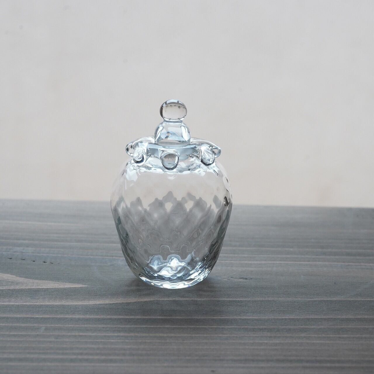 【真野美千代】いちごの小瓶 透明 10