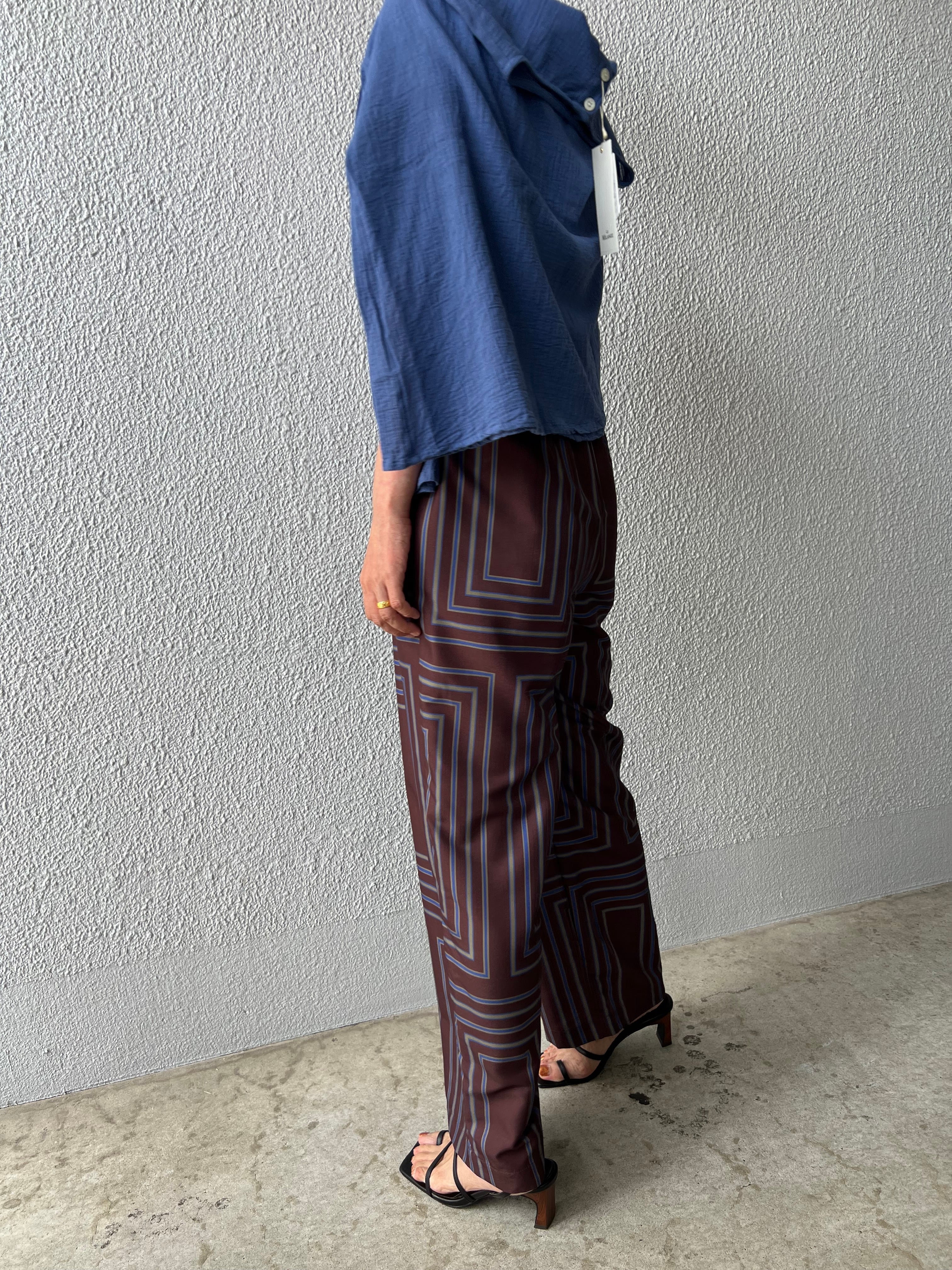 【CHIGNON】3454-026MK オリジナルスクエアパネル柄パンツ