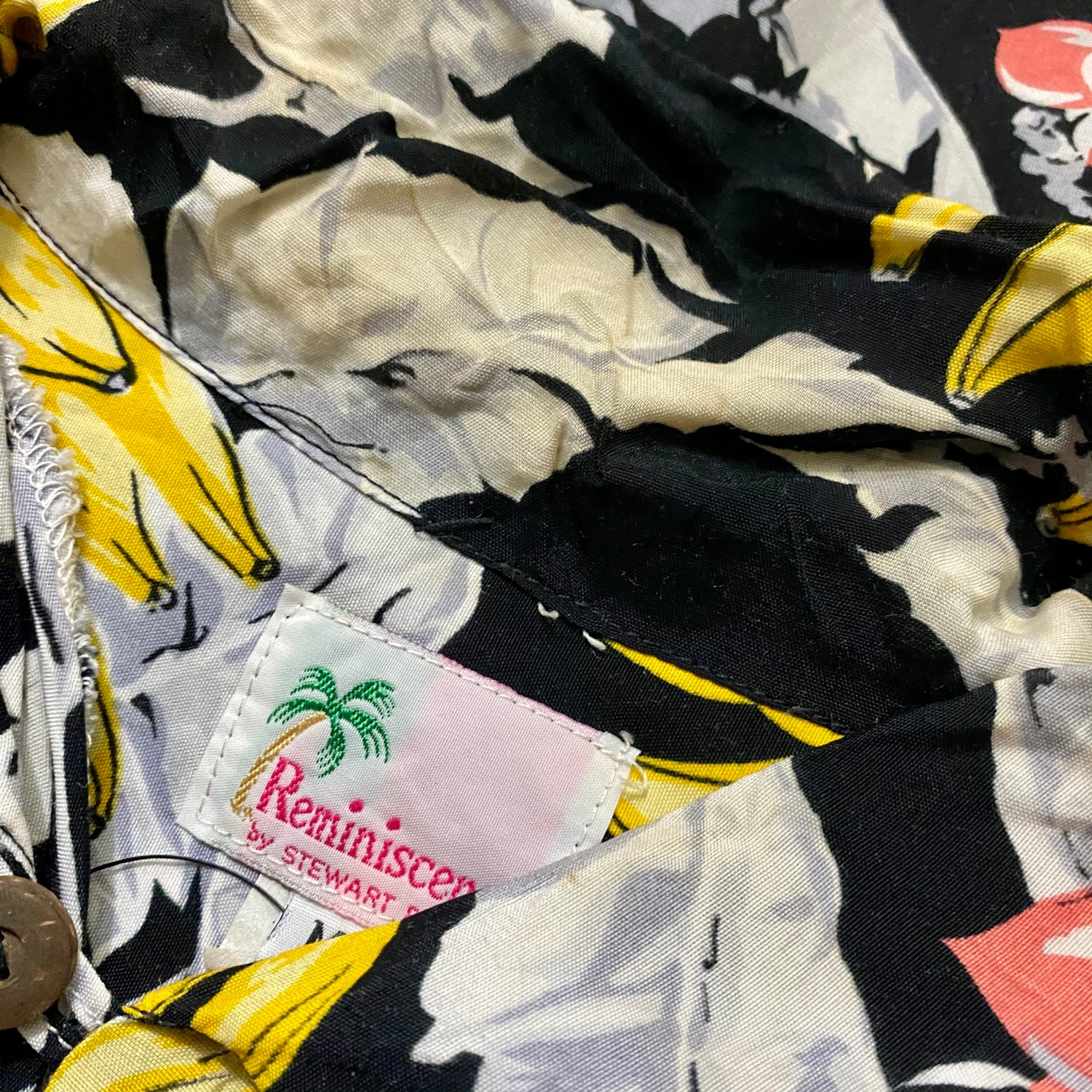 vintage REMINISCENCE black rayon pullover hawaiian shirt “banana leaves”