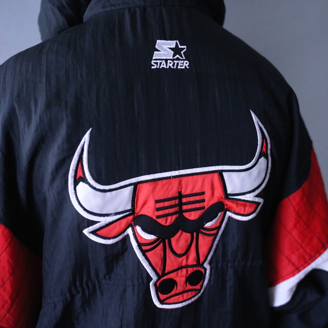 "STARTER×BULLS" over silhouette good coloring anorak parka