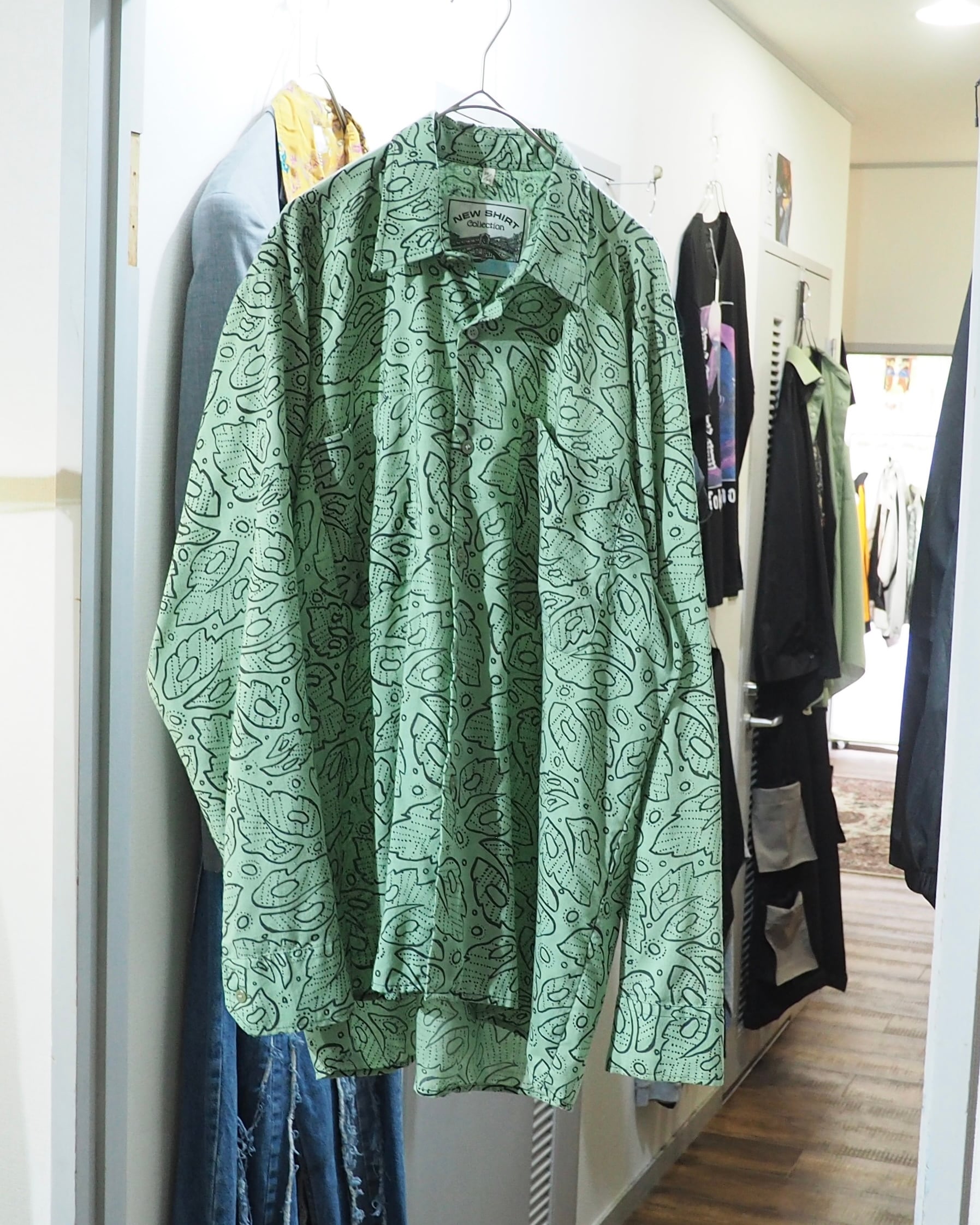 1990s Mint green Leaf pattern vintage Drape loose shirt