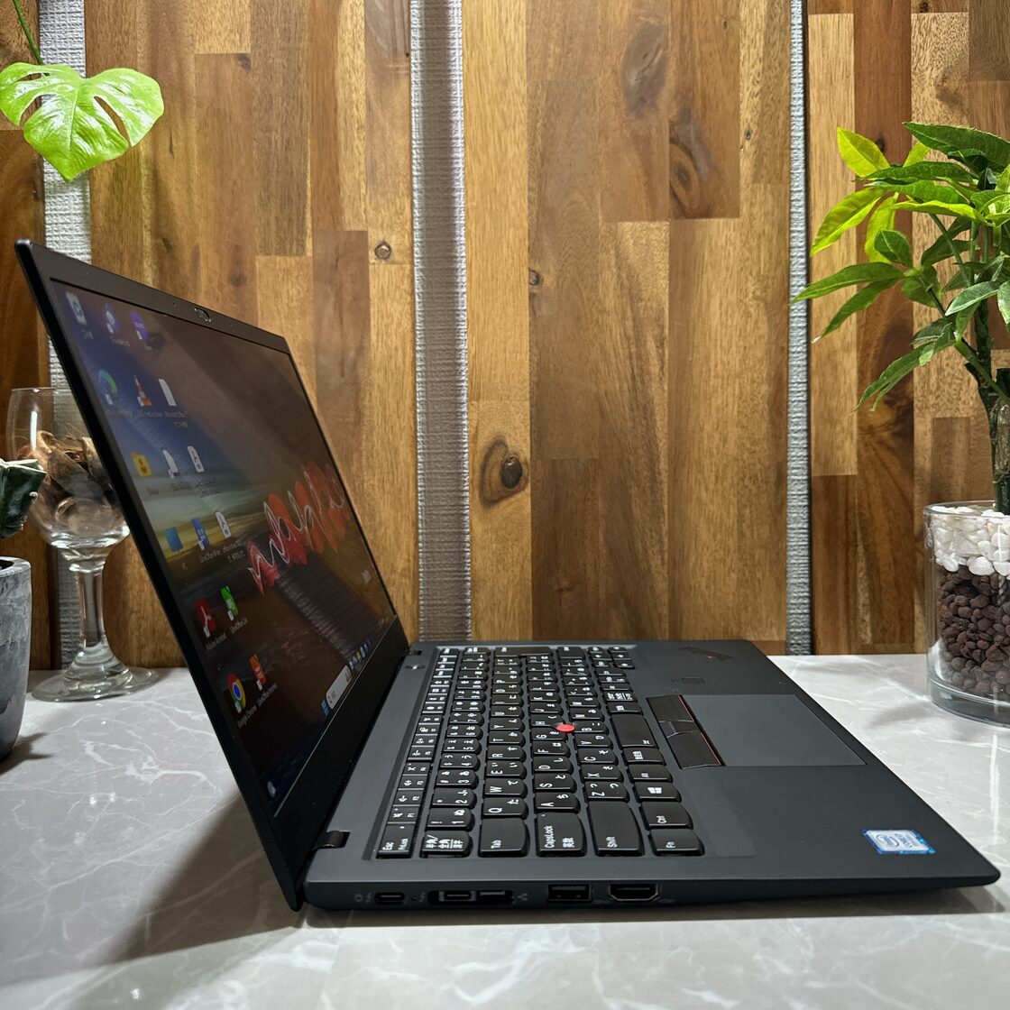 美品】Thinkpad X1 Carbon☘️i7第8世代☘️メモ16GB/SSD | Pay ID