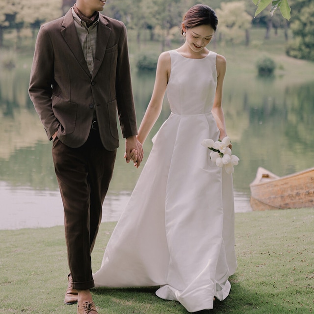 【ウェディングドレス】 小さいサイズ ウェディングドレス シンプル 袖なし おしゃれ 結婚式 挙式  aライン ドレス ホワイト 白 20代 30代 40代 カジュアルウェディング フォトウェディング ドレス 前撮り 後撮り 結婚式写真 ナチュラル ウェディング ガーデンウェディング 少人数ウェディング ホワイト ロング  レストランウェディング リゾートウェディング カジュアルウェディング
