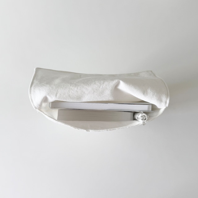 papeterie.atelier 〔cocon book pouch -white-〕