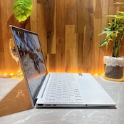 極美品/HP Pavilion Aero Laptop/Ryzen 7/メモリ16GB/SSD512GB/ノートパソコン