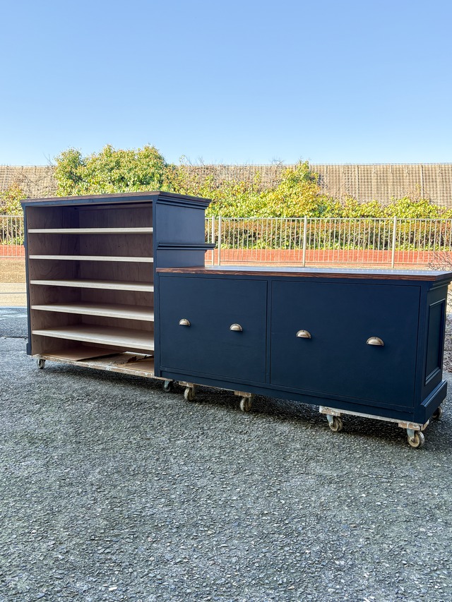 アパレルショップ向けレジカウンター171　（つや消しブラック・展示平台セット）W2500　帽子屋さん向け店舗什器