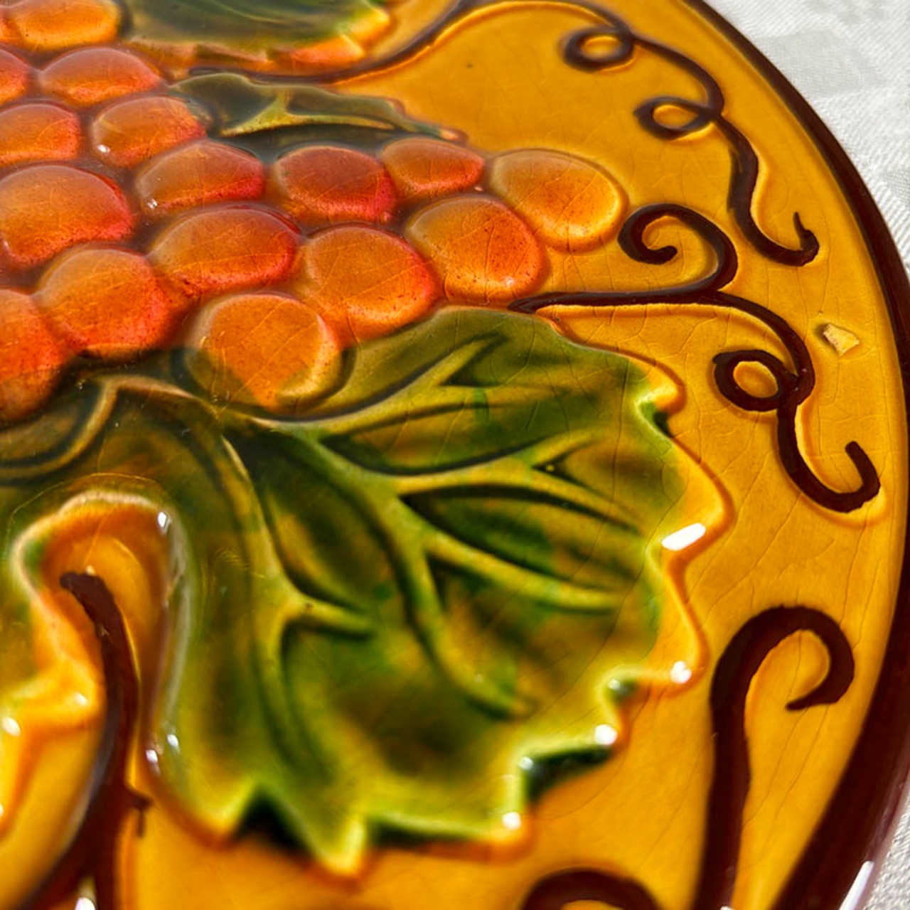 チーズプレート　ケーキ皿　ぶどう柄取っ手付き　ぶどう柄バルボティーヌ オードブル・プチガトーに 12twdz10