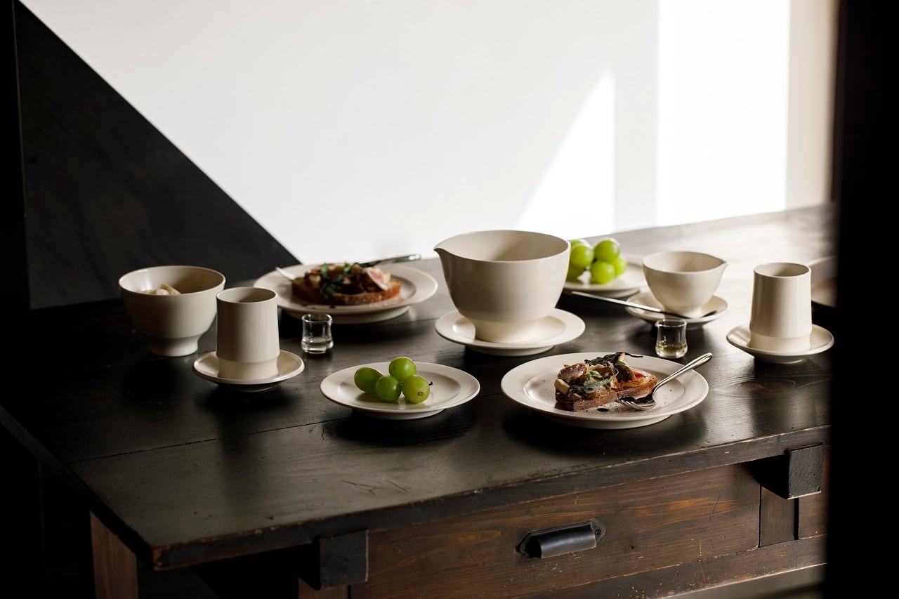 Une / Spout bowl / L（クレイベージュ）