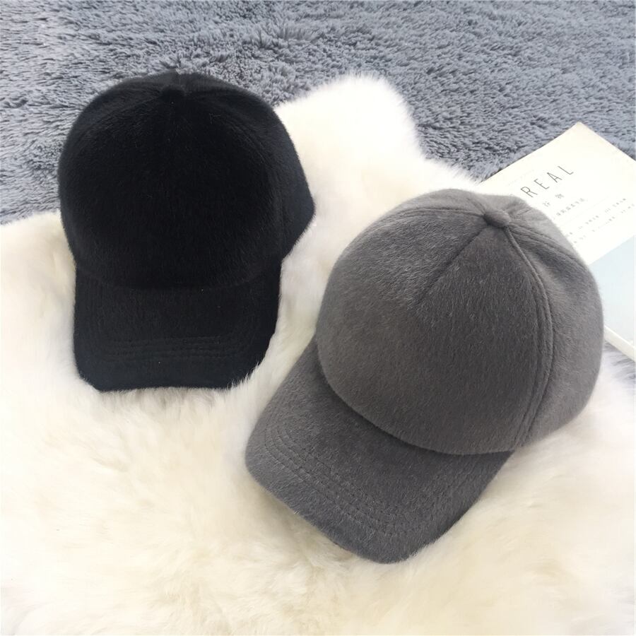 レトロなぬいぐるみの野球帽の秋と冬のバージョン ブラック・アイド・ピーズ65933025799