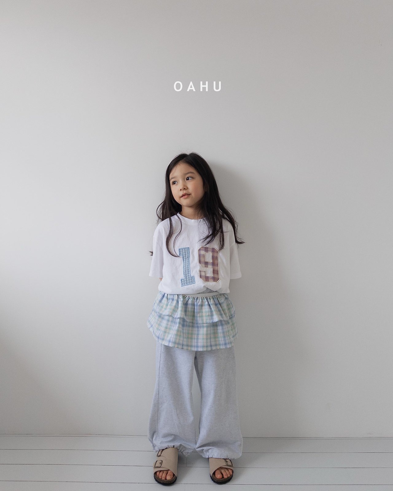 [OAHU] Checkered patch tee (JS/JM/JL/JXL) / [오아후] 체크패치티 (JS/JM/JL/JXL)