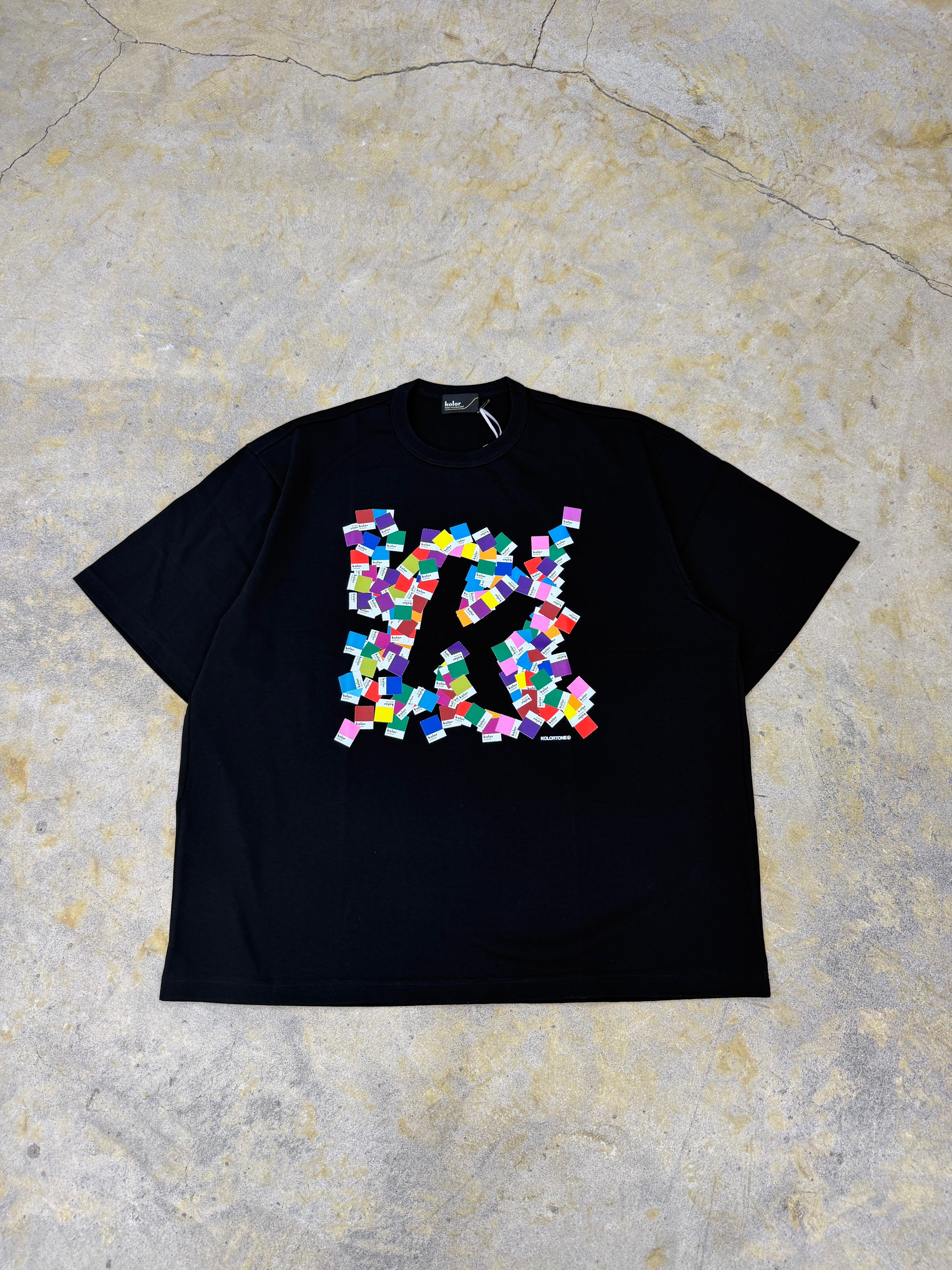 SHORT SLEEVE | HOWDAY