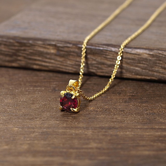 【限定】ロードライトガーネット爪留めネックレス（K18GP）