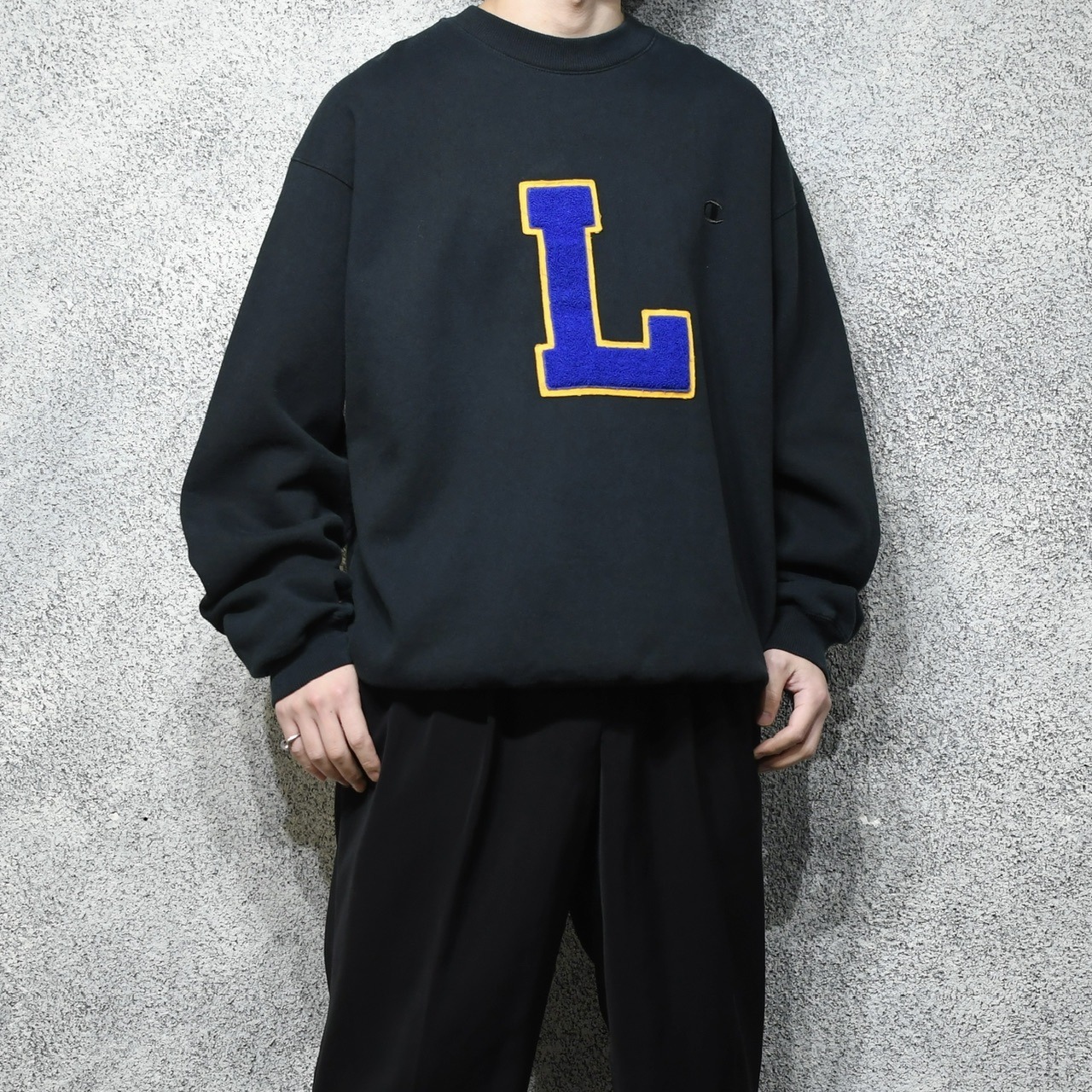 custom lettered wappen sweat