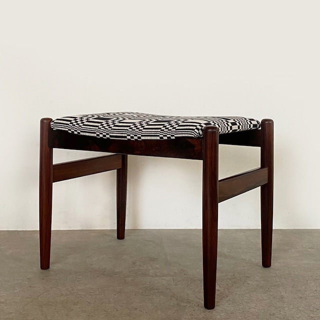 Foot stool in rosewood  with Johanna Gullichsen Doris   / CH073