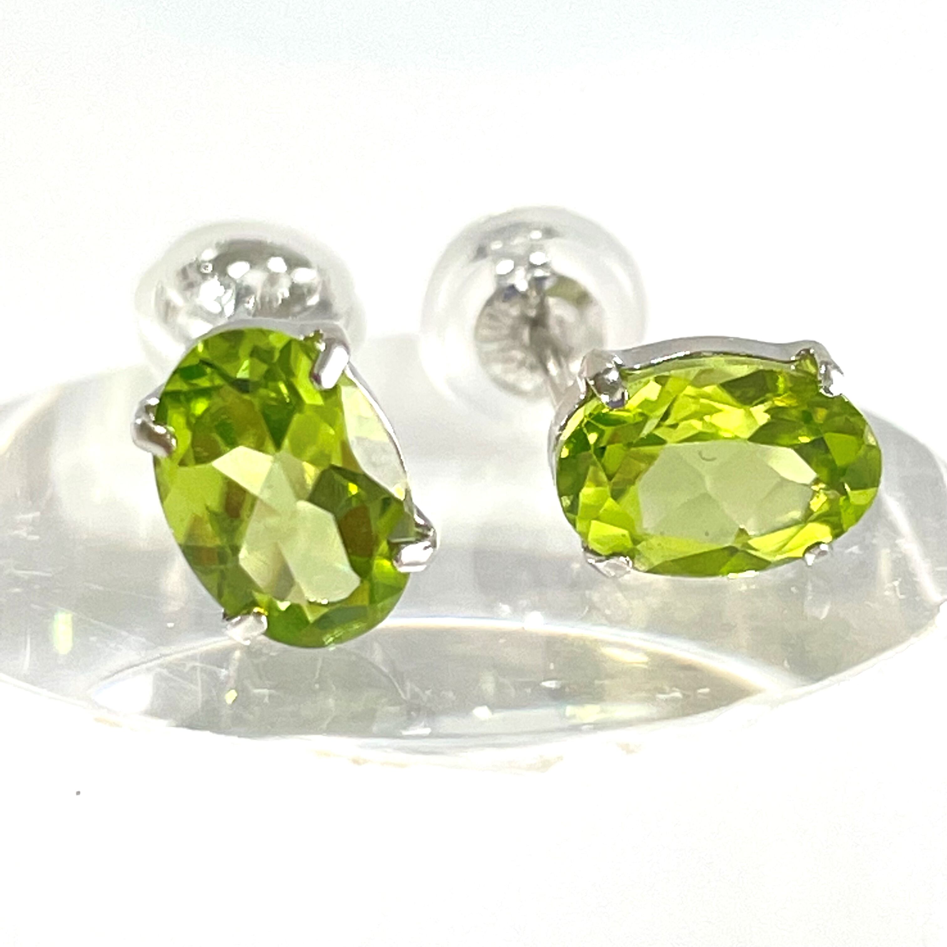 K14 WG ペリドット ピアス / k14 K14 WG ペリドット ピアス / k14