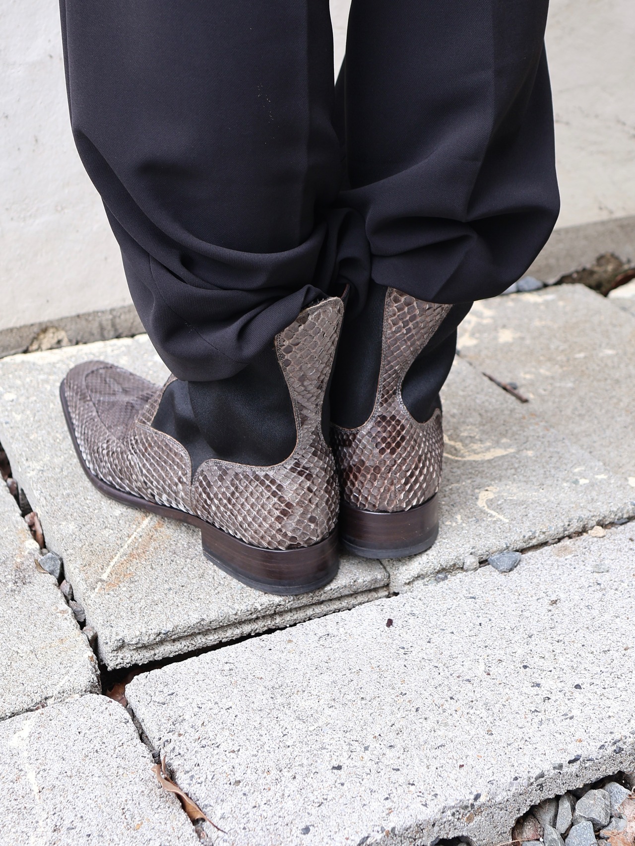 【dolce&gabbana】python leather sidegoa boots