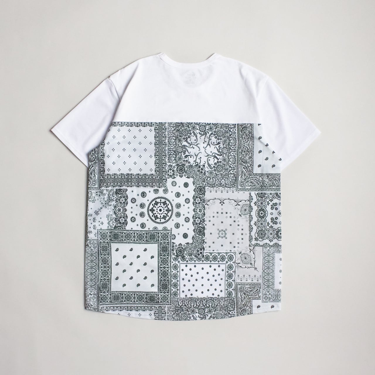 ラナー　ranor バンダナ柄　Tシャツ BANDANA T-SHIRT | ALL TOPS | ranor