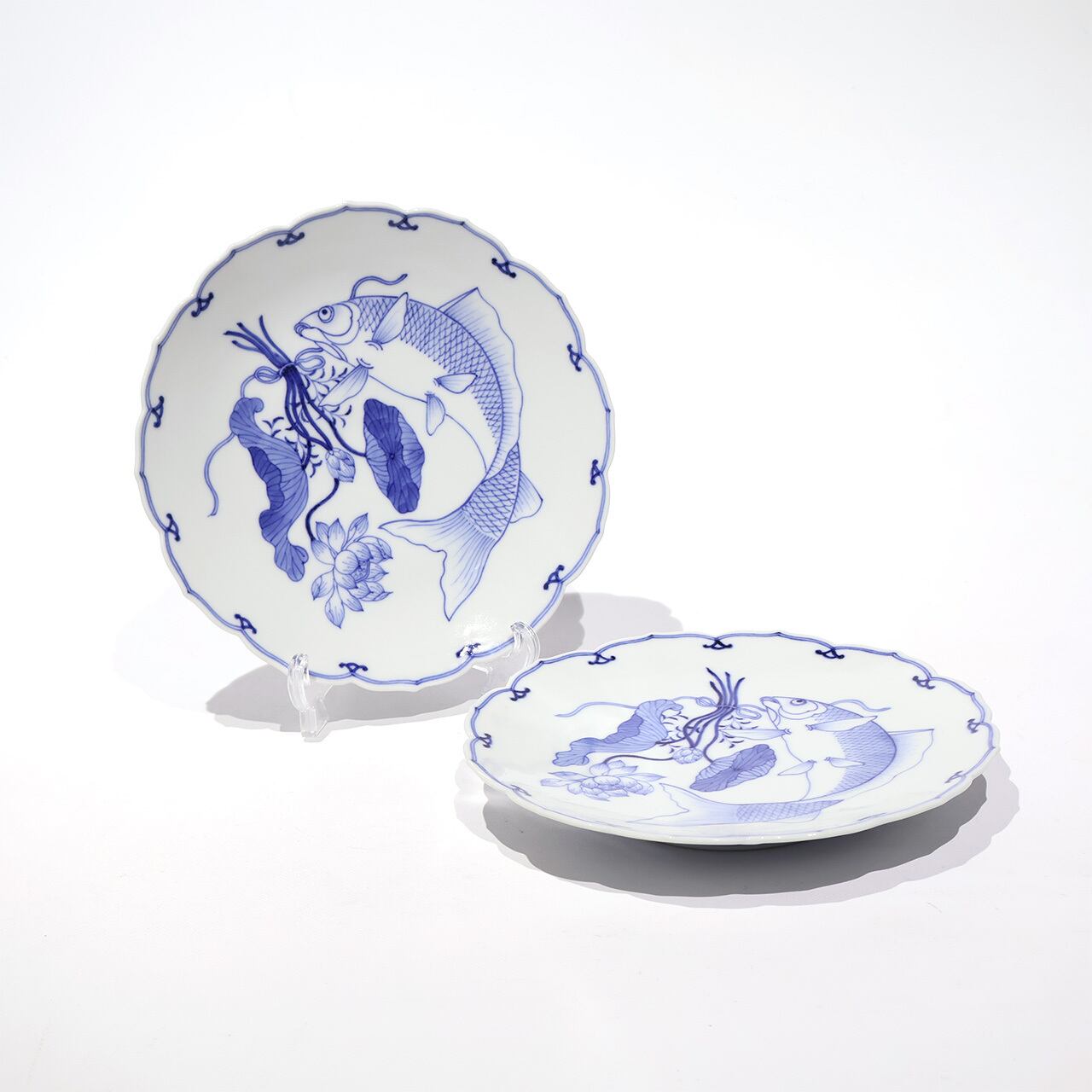 作家物　工芸ガラス　お皿　サイン有り ラムネ色の泡入りガラスの小皿」お皿 ガラス工芸 食器 四角い皿