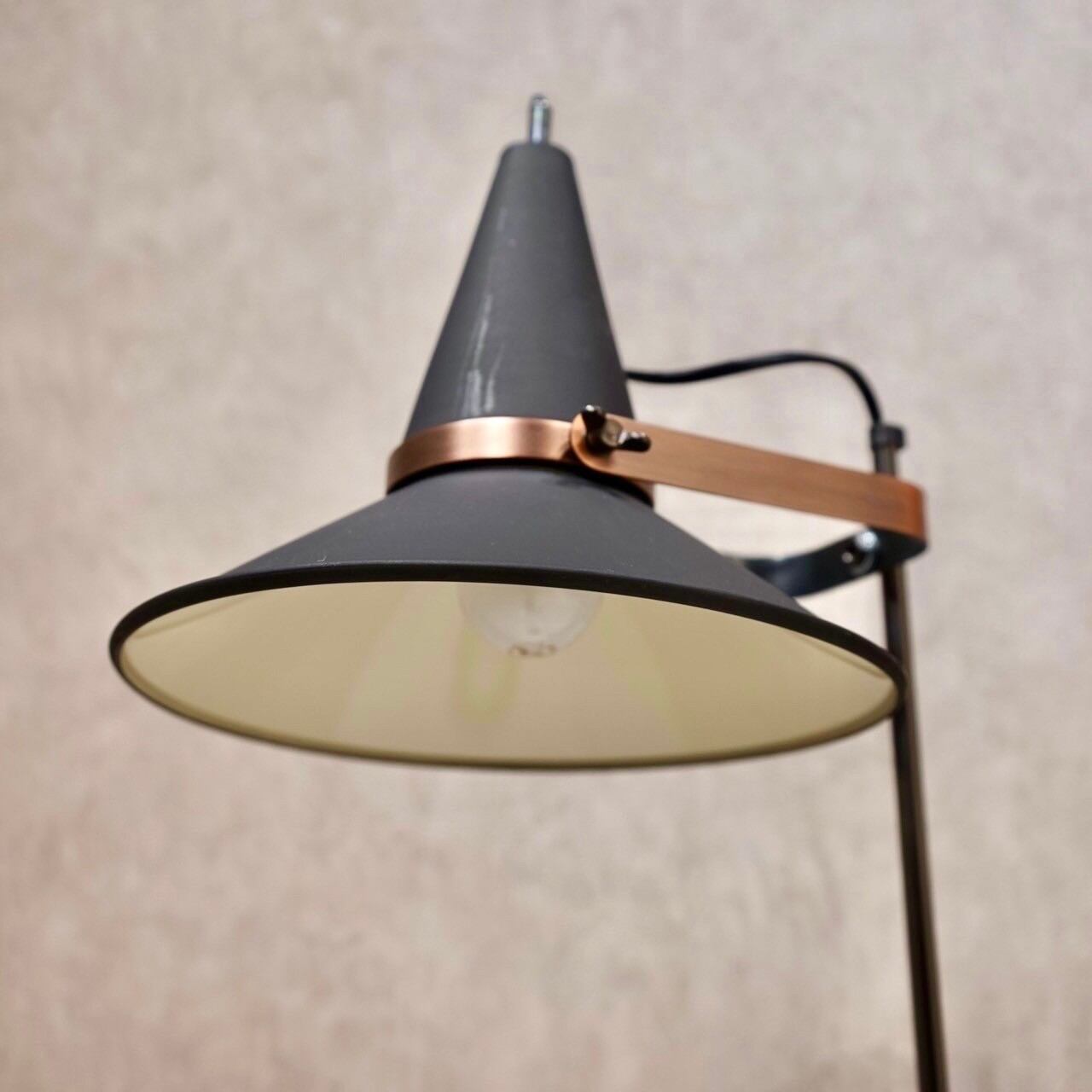 ディ クラッセ Studio D フロアランプ インダストリアルモダン美品