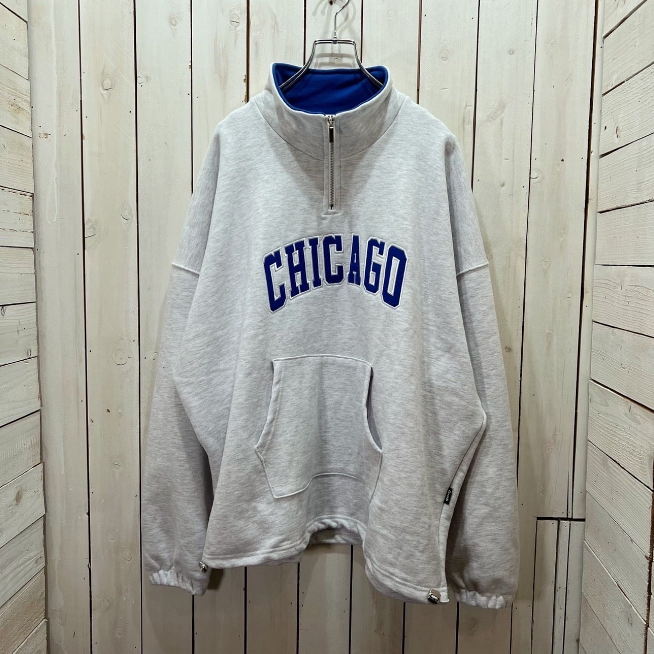 232308-3】CHICAGO Logo Half-Zip Sweat / シカゴ ロゴ ハーフ 232308-3】CHICAGO Logo Half-Zip Sweat / シカゴ ロゴ ハーフ