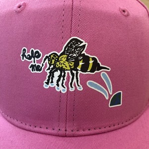 Free bee ( 自由なハチ ) キャップ ピンク