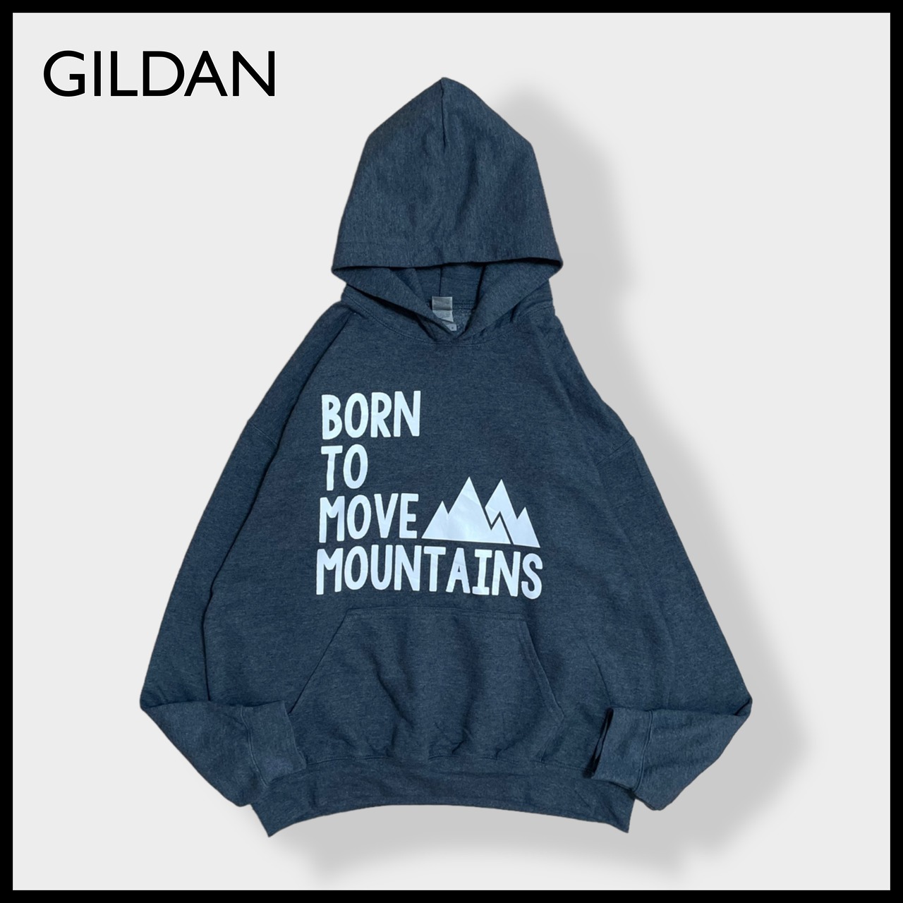 【GILDAN】Born To Move Mountatns プリント パーカー フーディー プルオーバー L ギルダン US古着