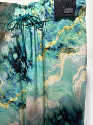 ROBE アート柄　ワイドパンツ　611657