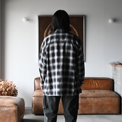 Leh(レー）Embroidery Check Shirts、ANACHRONORM(アナクロノーム）カーゴパンツコーディネート