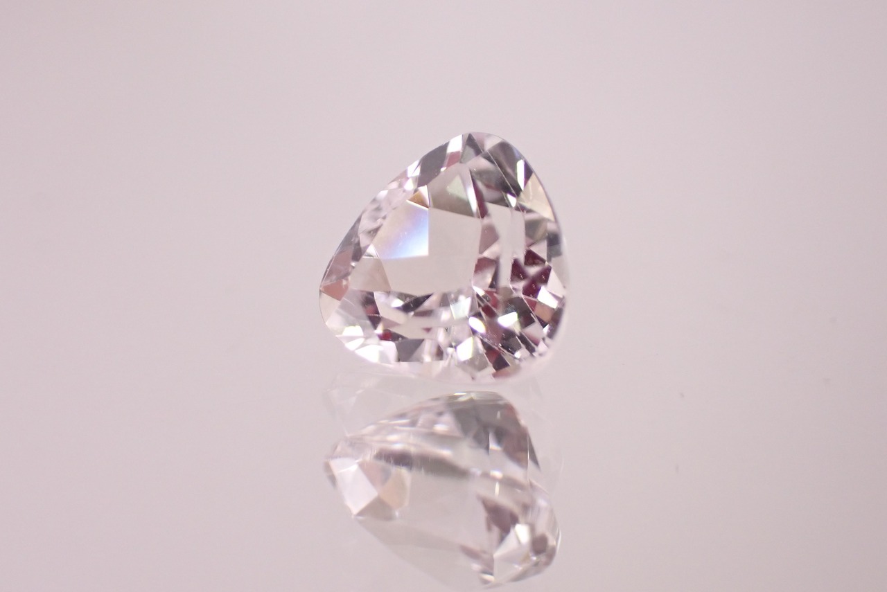 クンツァイト　1.58ct　[D3-208]