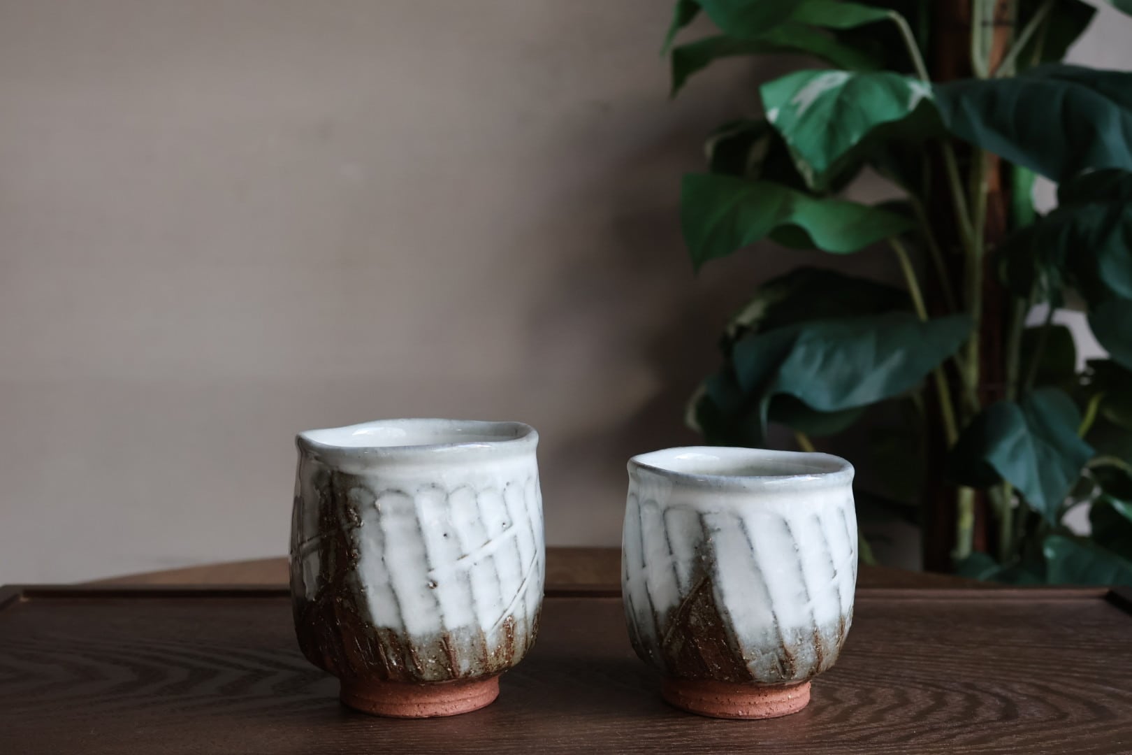 萩焼 椿秀窯 白釉面取 組湯呑 | うつわ通販 土岐陶器店 / ONLINE SHOP