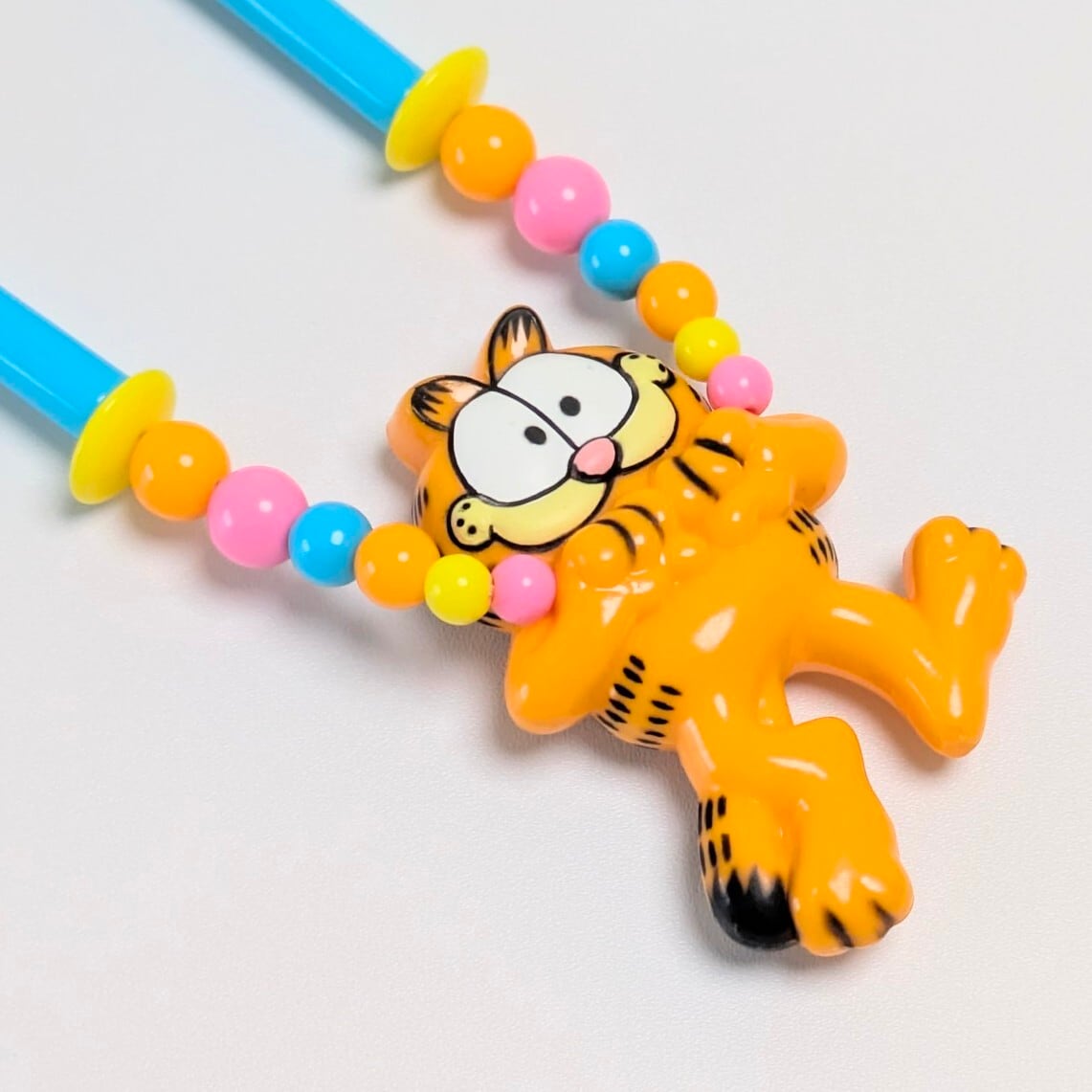 ☆ VINTAGE 90' ☆【 Garfield / ガーフィールド )  ガーフィールド プラスチック製 ネックレス 〚アメリカン雑貨 アメトイ〛