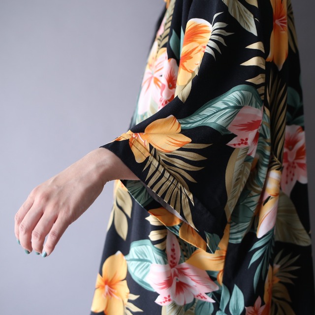 wide over silhouette botanical pattern h/s shirt