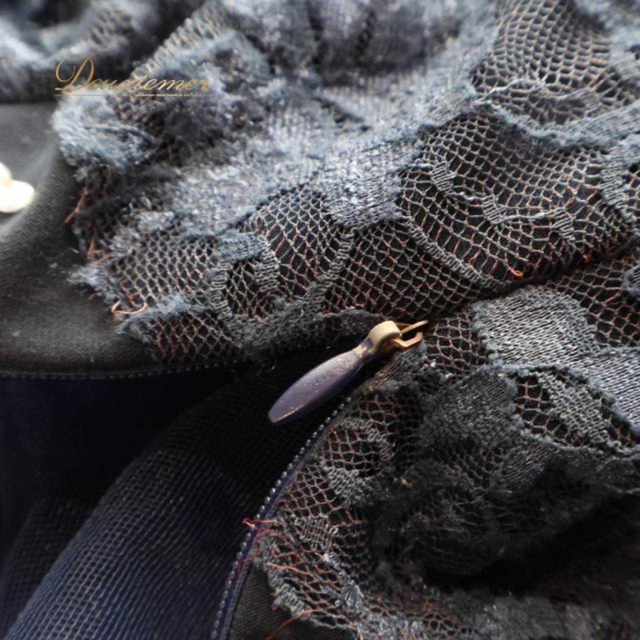 社交ダンス 衣装 スタンダードドレス ドレス ワンピース 紺 高級感 上品 フリル レース お洒落 ネイビー系 パーティ 軽やか 優雅 フェミニン クラシックスタイル