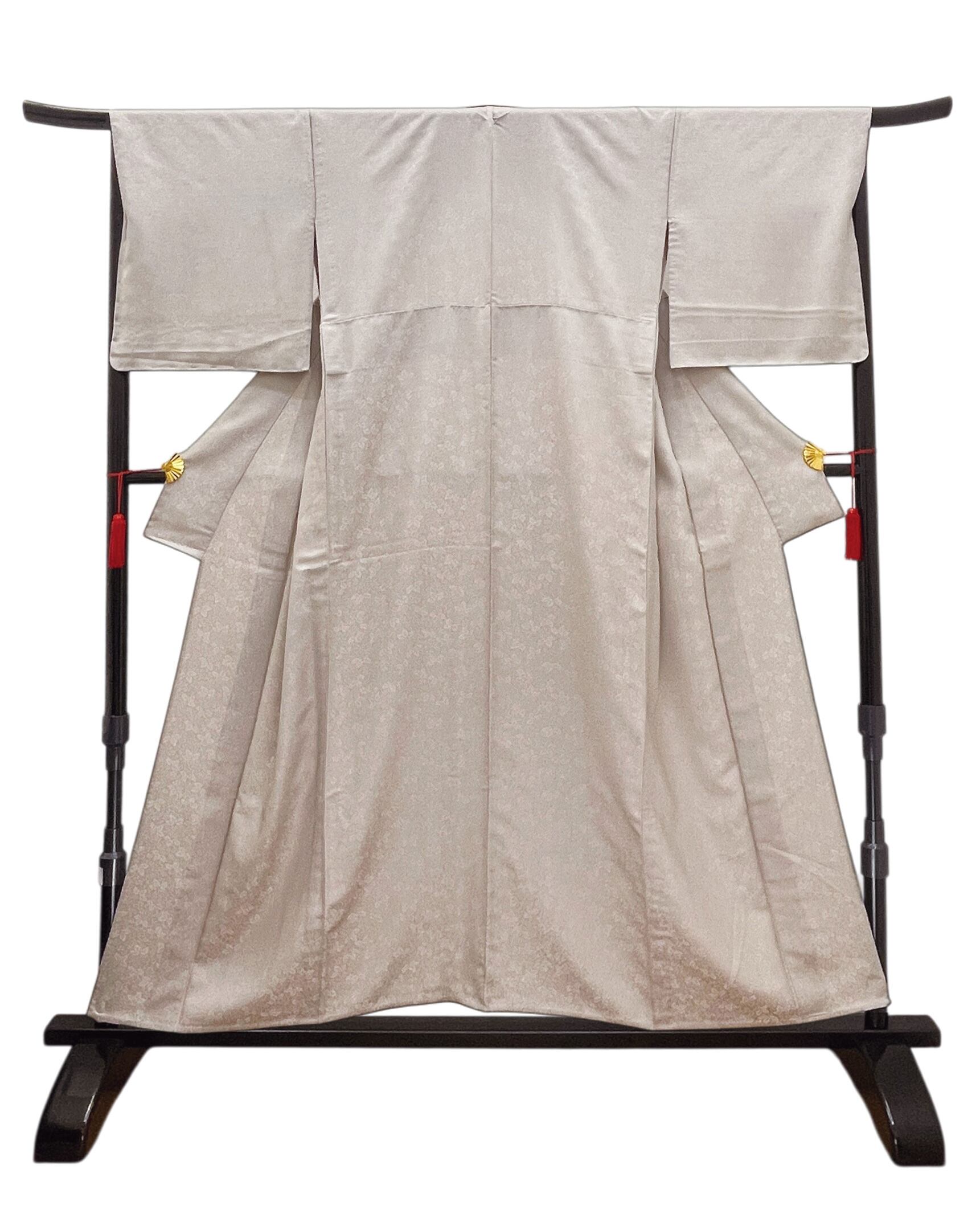 (単)竹田庄九郎胡桃地文綾子色無地 LUKHR−021(リユース品)