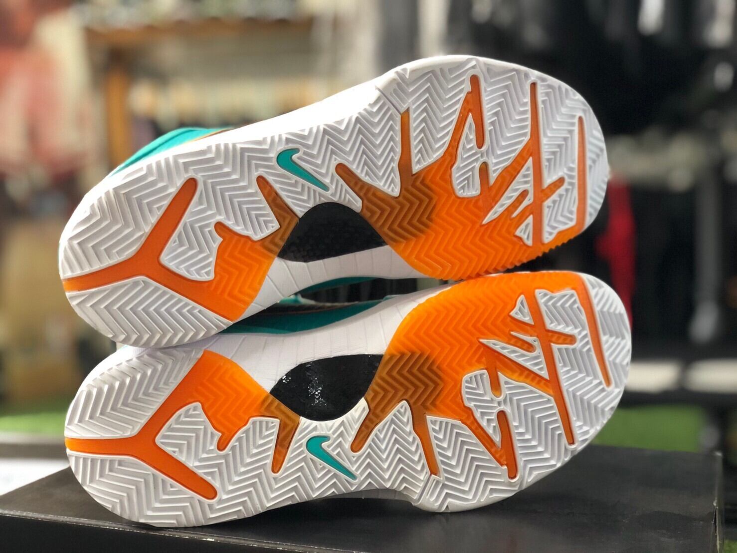 NIKE × UNDEFEATED KOBE 4 PROTRO 27cm CQ3869-300 210II0413 | BRAND 