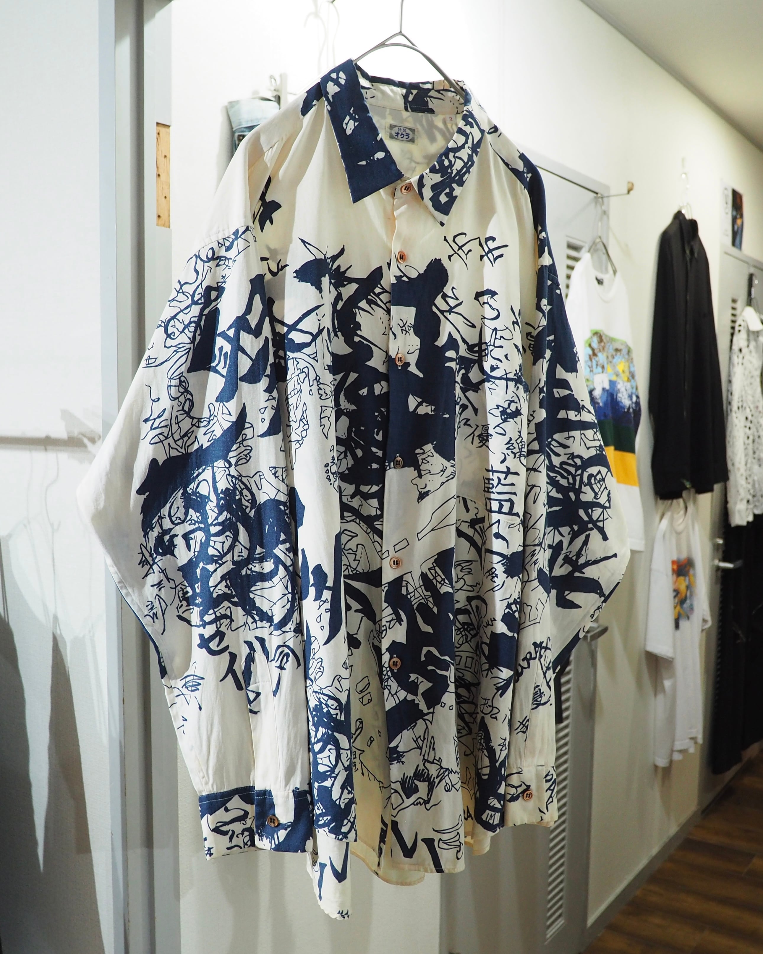 1990 ‐ 00s " OKURA ‐ 聖林公司 " Japanese Graffiti Scribble All Over Pattern Shirt