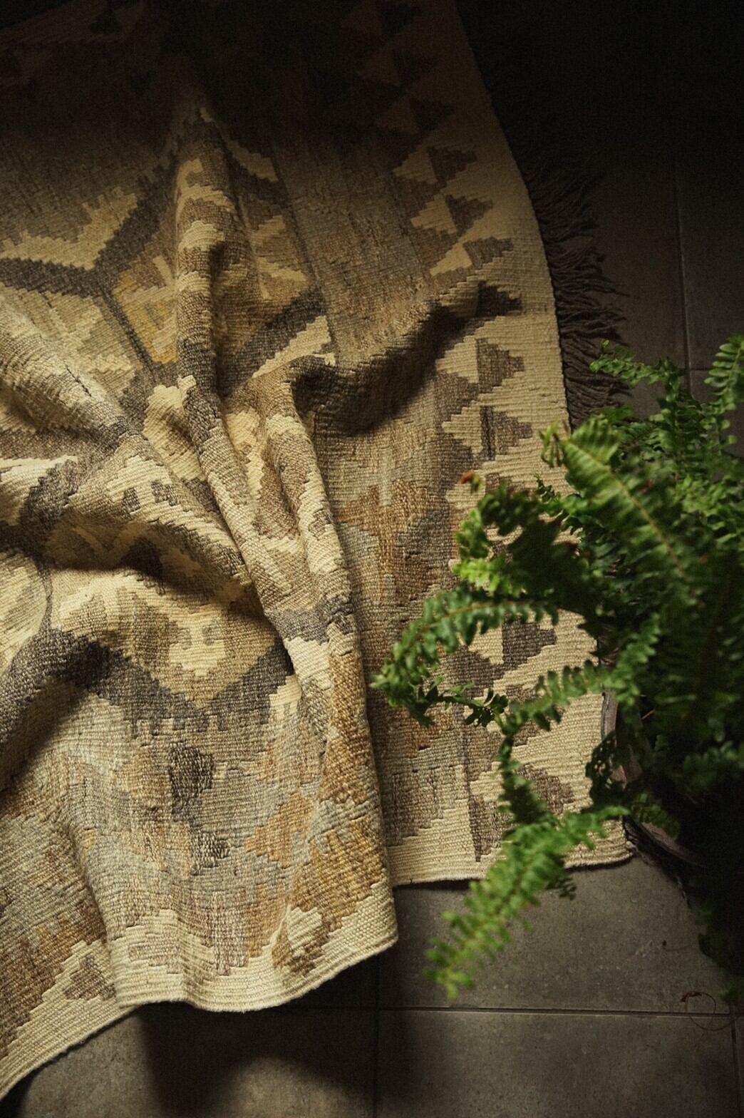 327 -Vintage Hodrangs killim