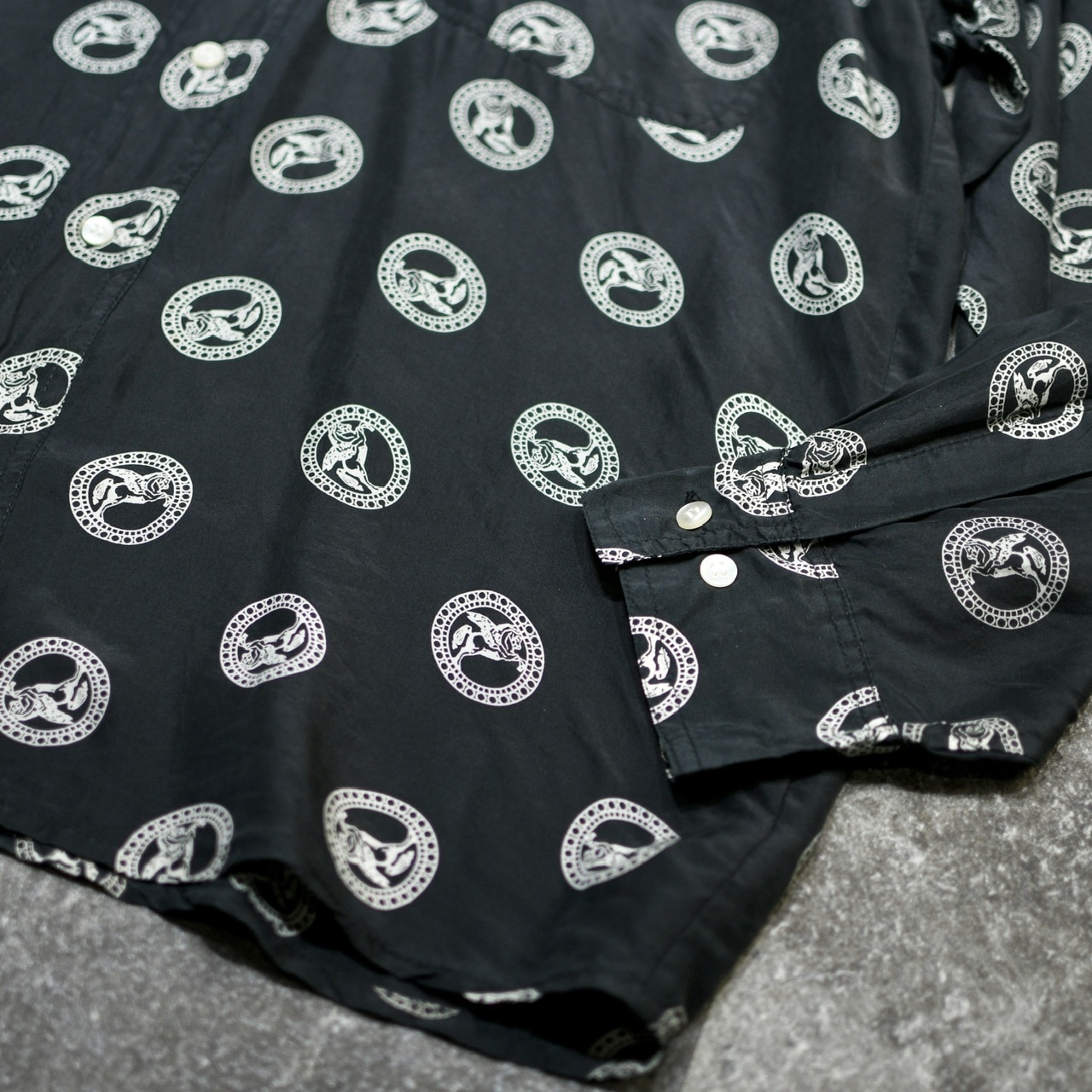 Pegasus pattern silk shirt