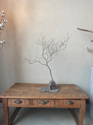 114 石の花器・枝ものセット