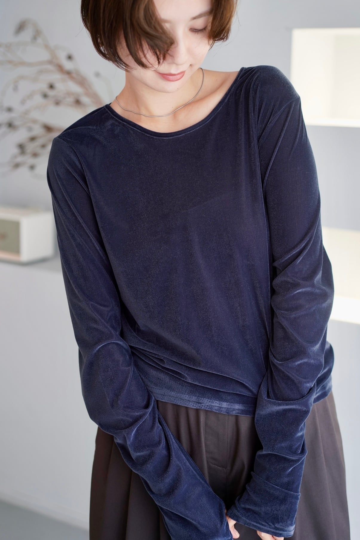 Sheer velours crew neck cut sew シアーベロアクルーネックカットソー Navy