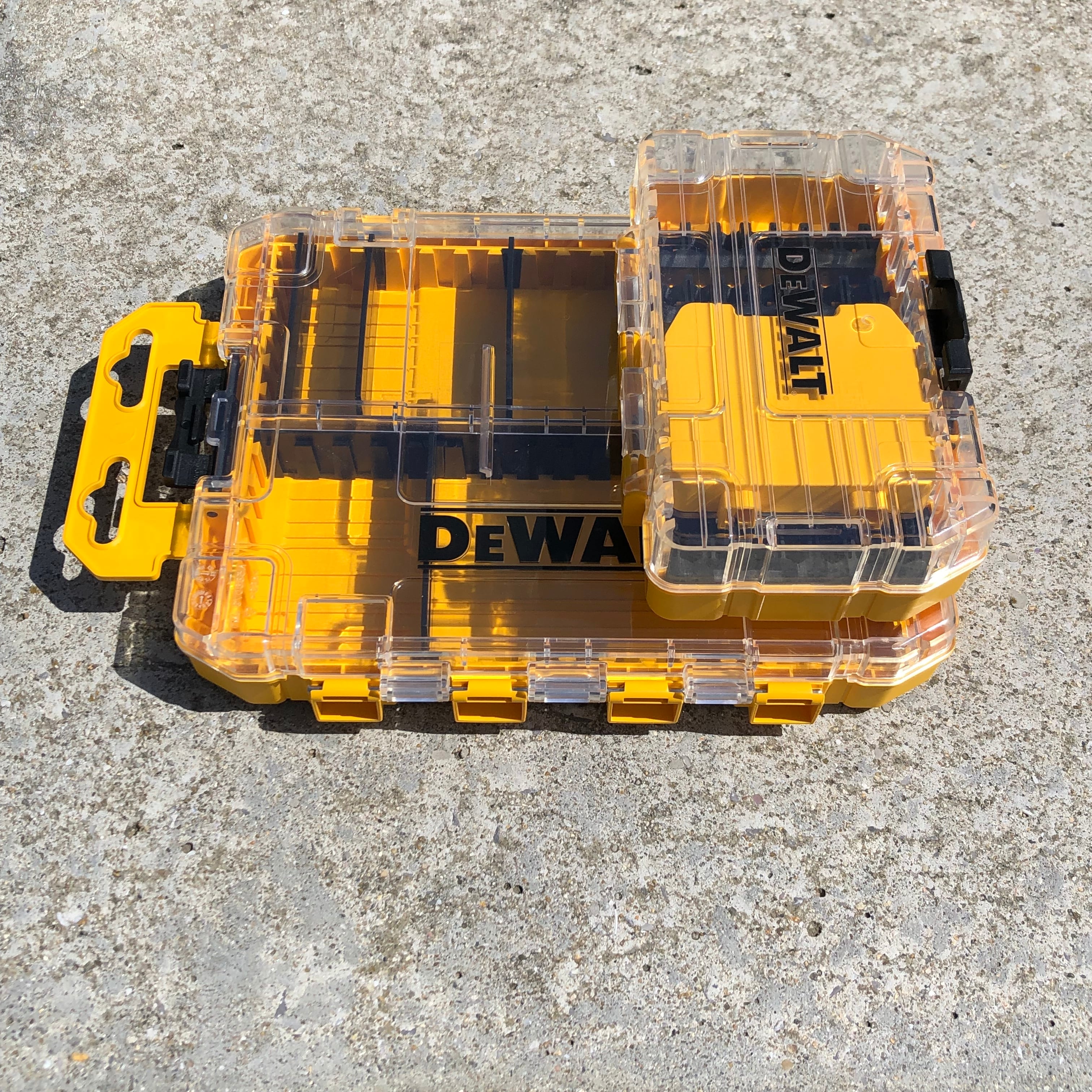 デフケース DEWALT】TOUGH CASE 〈M〉 | Transit. JAMESYAMA-TERRACE
