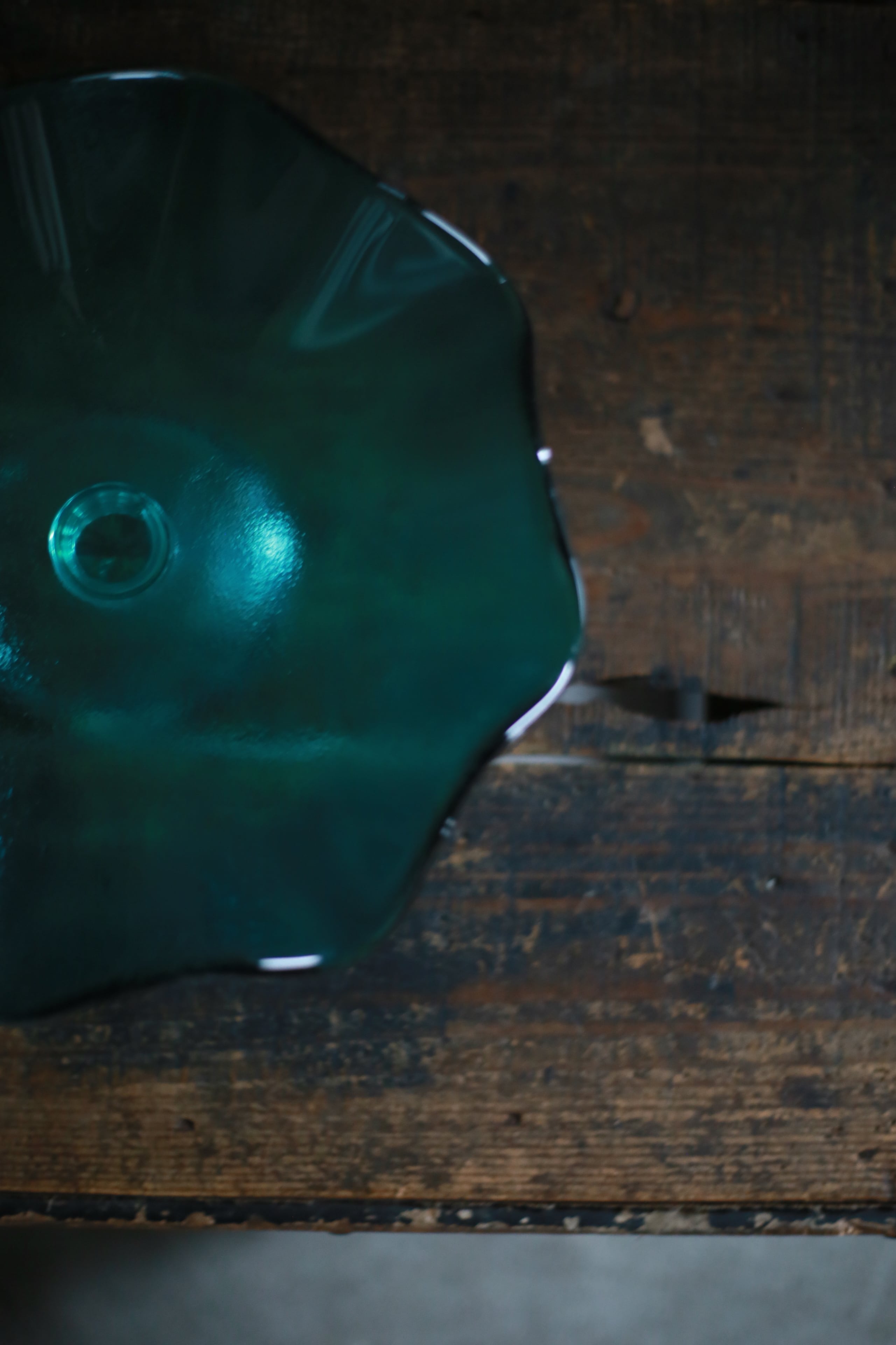 古い国産のガラスコンポート