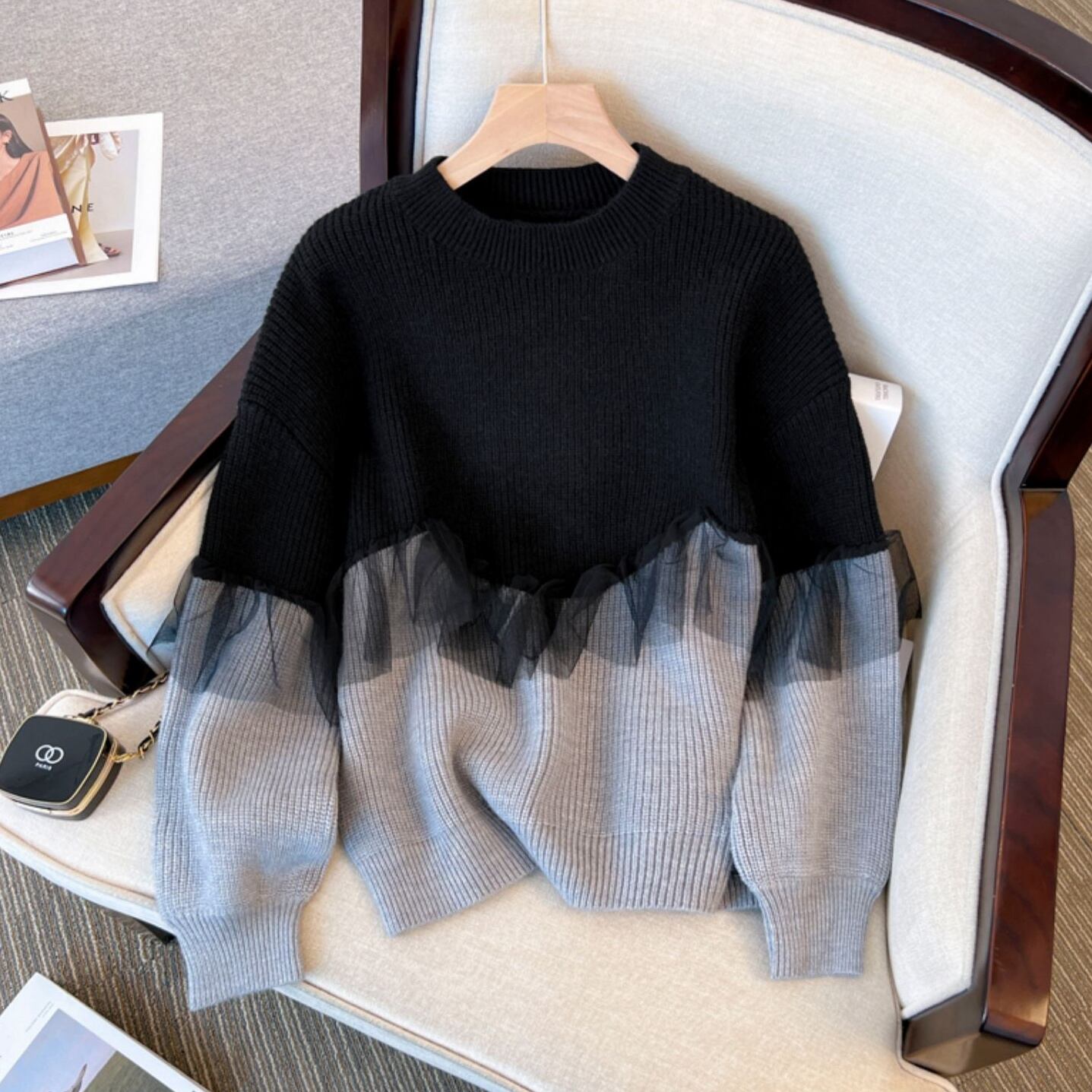 CONTRAST DESIGN FRILL TRIMMED ROUND NECK PULLOVER KNIT 1color M-7763
