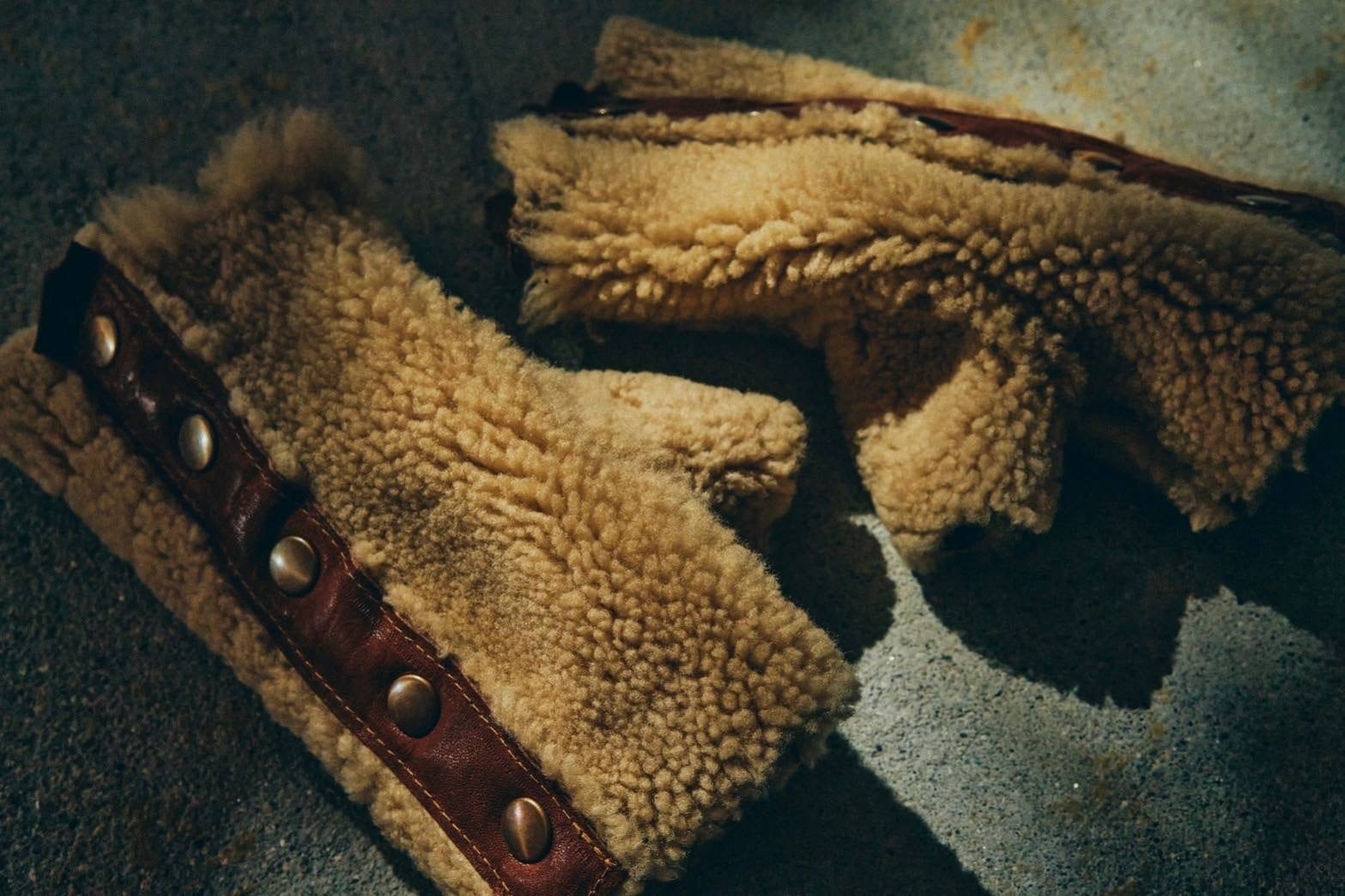 GOODKARMA DEVELOPMENT Reversible Mouton Gloves 