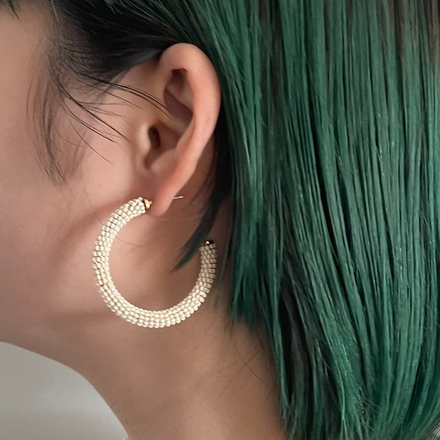 Beads hoop pierce